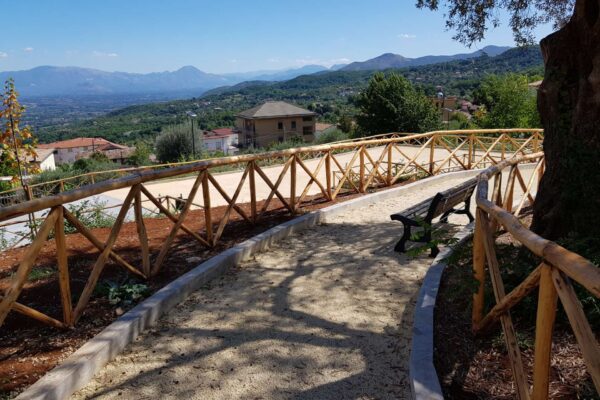 Pavimentazione naturale drenante ecocompatibile con aggregati calcarei