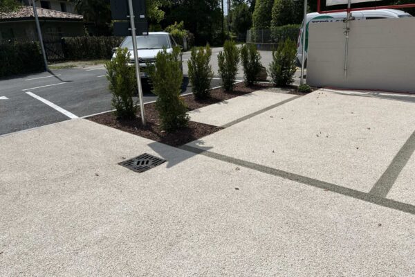 Pavimentazione drenante ecocompatibile con aggregato monogranulare