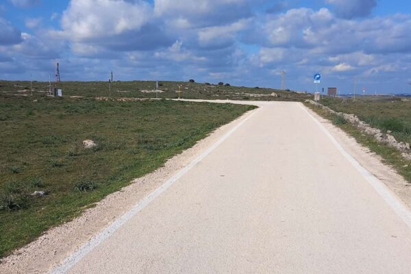 Pavimentazione naturale che evita la formazione di buche