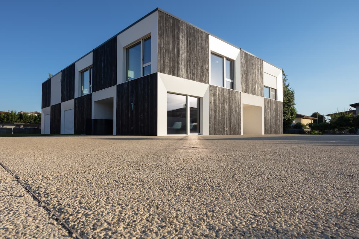 Pavimentazione naturale in una strada privata