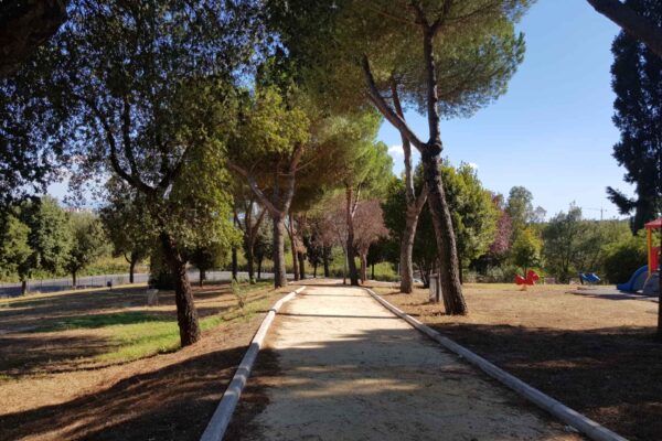 Realizzazione di pavimentazione ecocompatibile in misto granulare stabilizzato percorsi parco Vanessa Russo a Roma