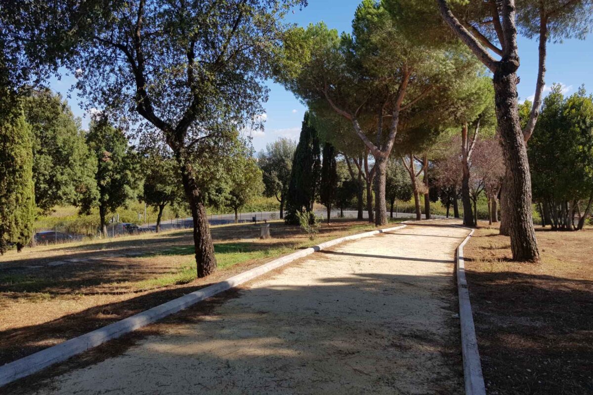 Realizzazione di pavimentazione ecocompatibile in misto granulare stabilizzato percorsi parco Vanessa Russo a Roma