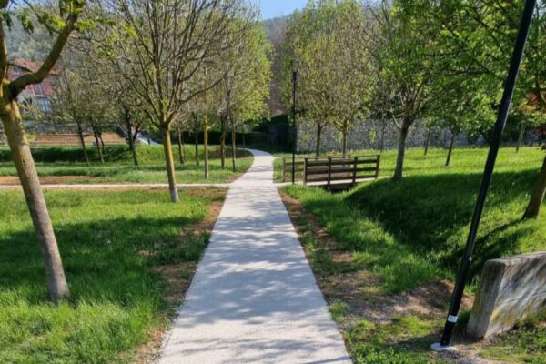 Realizzazione di pavimentazione naturale ecocompatibile in misto granulare stabilizzato Parco del Quintino – Bergamo.