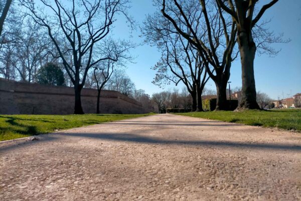 Ferrara Via Mura di Porta Po e Rampari San Rocco: realizzazione di pavimentazione ecocompatibile in misto granulare stabilizzato