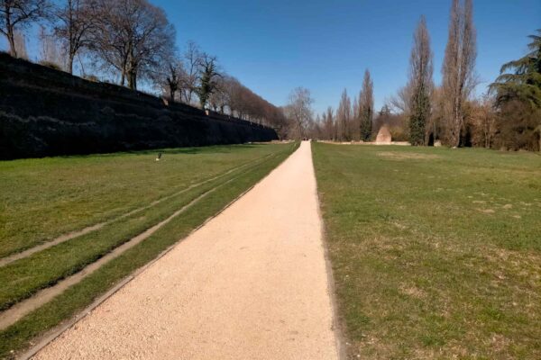 Ferrara Via Mura di Porta Po e Rampari San Rocco: realizzazione di pavimentazione ecocompatibile in misto granulare stabilizzato