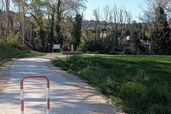 Ponte San Giovanni (PG), percorso verde: realizzazione di pavimentazione ecocompatibile in misto granulare stabilizzato ciclopedonale lungo il fiume Tevere