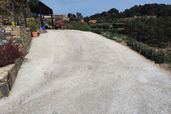Realizzazione di pavimentazione ecocompatibile in misto granulare stabilizzato percorsi ristorante Vignamare - Andora (SV)