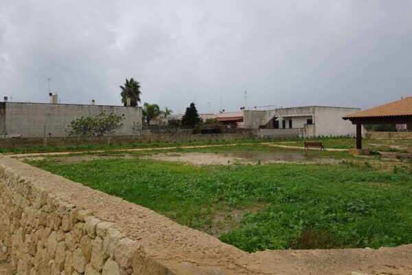 Realizzazione di pavimentazione naturale ecocompatibile con misto granulare stabilizzato Parco archeologico Muro Leccese