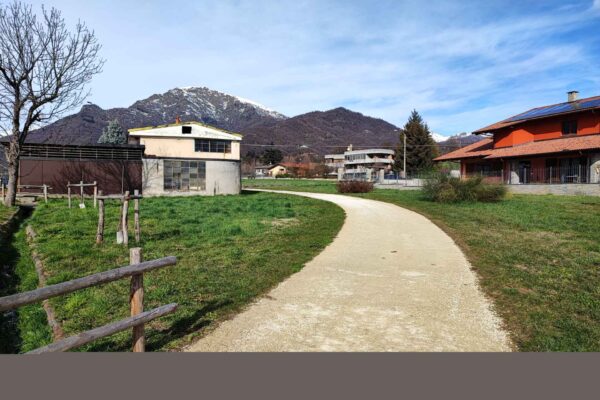 Realizzazione di pavimentazione ecocompatibile in misto granulare stabilizzato percorsi parco di via Masel - Luserna San Giovanni (TO)