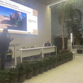 Relatori e pubblico al seminario AIAPP TUM al Naturart Village di Pistoia